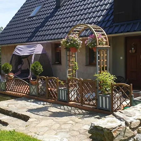 Zagroda Alpakoterapii בית אירוח